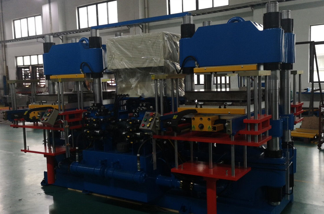 700 700mm Isitma Plakasi Boyutu 400 Tonluk Hidrolik Sicak Pres Makinesi Uretmek Araba Fren Balatasi