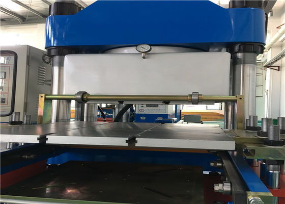 Vakum Sıkıştırma Hidrolik Kauçuk Kalıplama Makinesi Yapımı Silikon Biberon Nipelleri