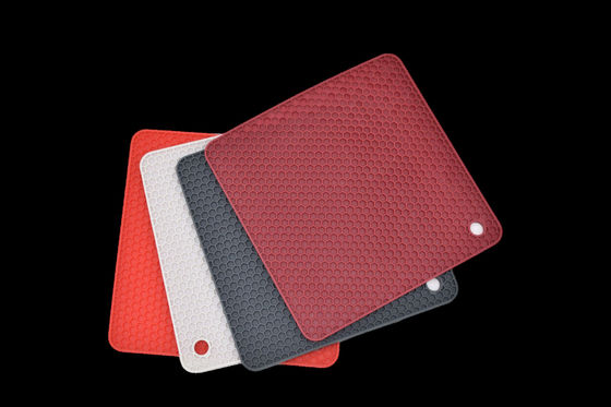 Mutfak Silicone Sıcaklığa Dirençli Çarşaflar Yapmak İçin Kauçuk ve Silikon Vakum Sıkıştırma Kalıplama Makinesi